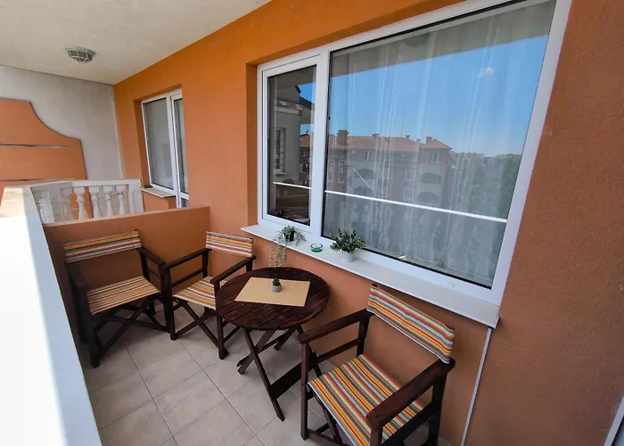 Sunny Cozy With A Pool Apartman